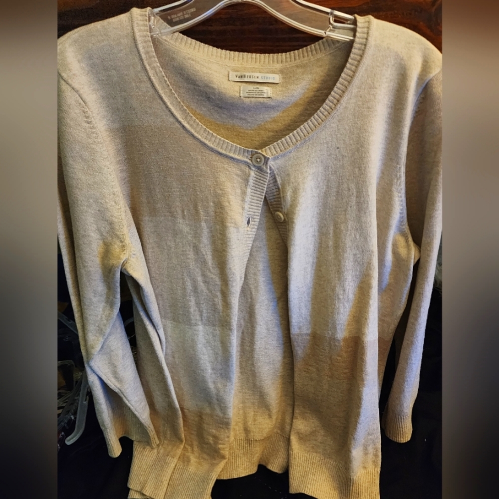 Van Heusen womems large grey button up sweater